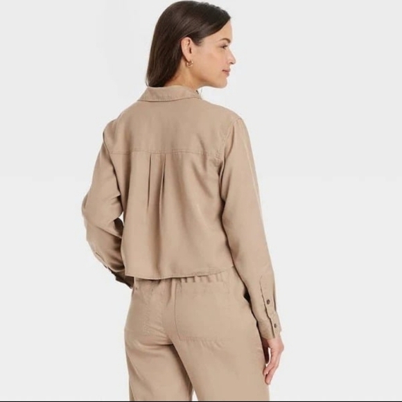 Universal Thread Women's Tan Utility Lyocell Button Up Shirt Size XXL NWT - Picture 2 of 7